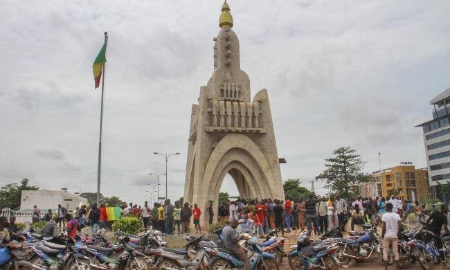 Mali abandons French as its official language