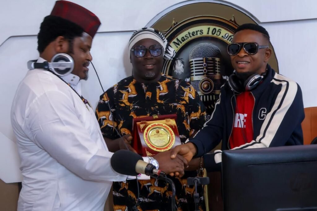 Amb. Dr Osita Offor "Ultimate Commander", Receives the Masters Radio 105.9 FM, Award for Philanthropist/ Humanitarian Personality, 2025. 5 img 20251212 wa0034914573519906999095